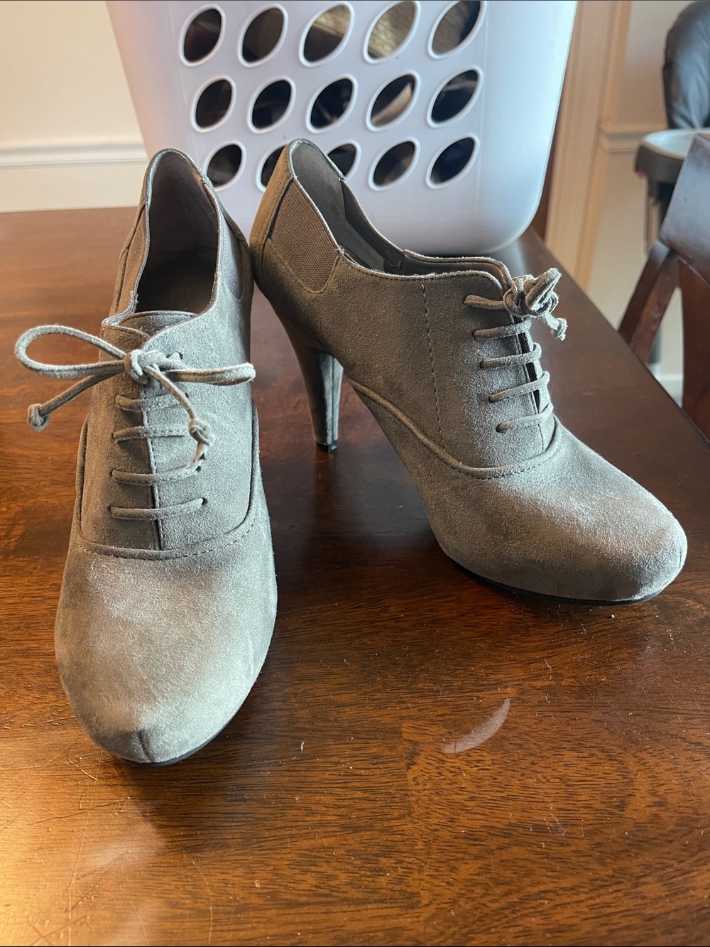 Gray Suede Lace-Up Heeled Oxford